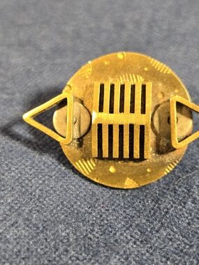 Vintage, Collectible Thomas Mann Modernist  Tie Tack